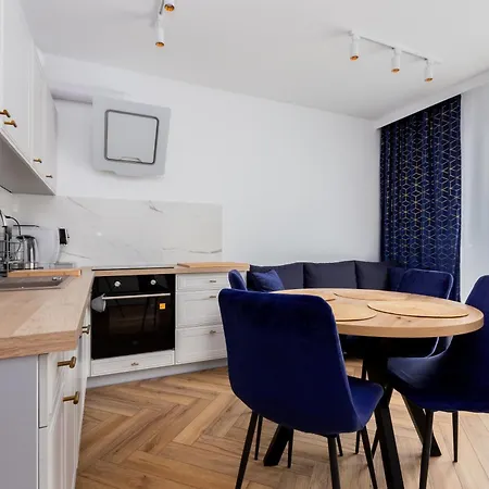 Apartment Skandinavia Deluxe By Bookinghost *