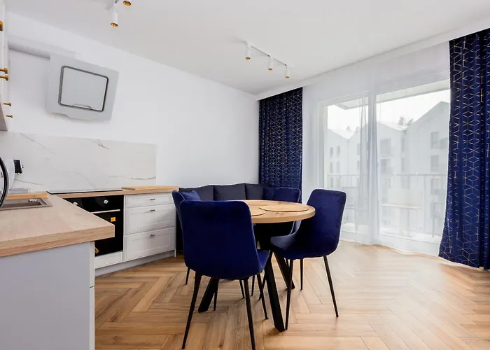 Skandinavia Deluxe By Bookinghost * غدانسك