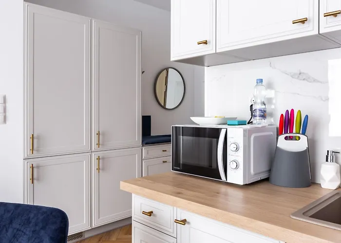 Skandinavia Deluxe By Bookinghost