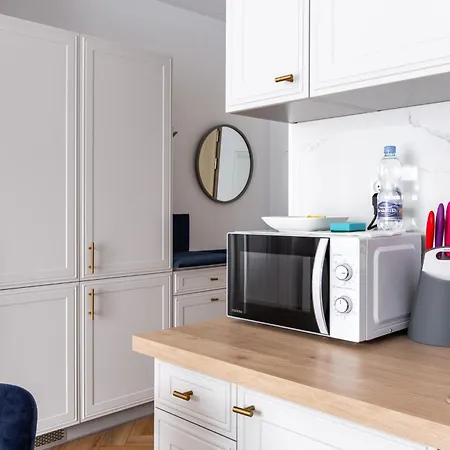 Skandinavia Deluxe By Bookinghost